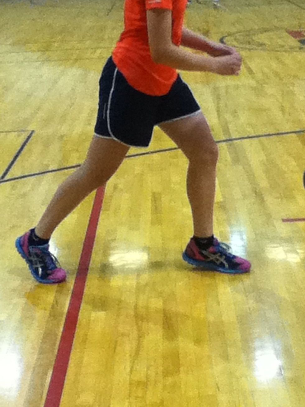 Your approach If you are right handed you are going to put your left foot back, and your other a step in front. (If you are left handed, it is opposite.)