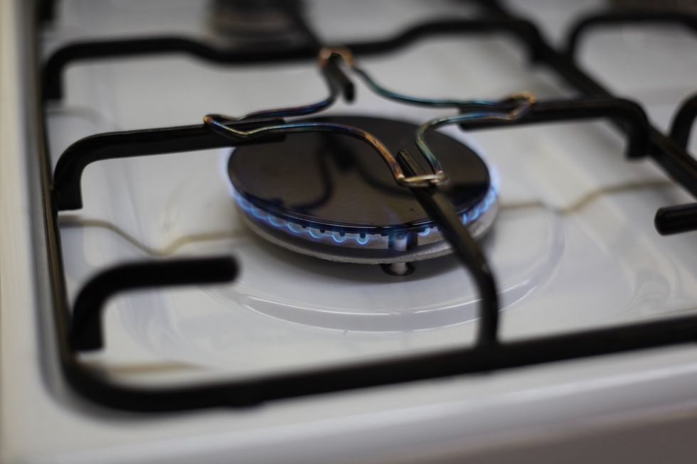 Your burner should be at this level at all times. You'll get the best results. It's a tiny flame but it gives perfect tempering. ;)