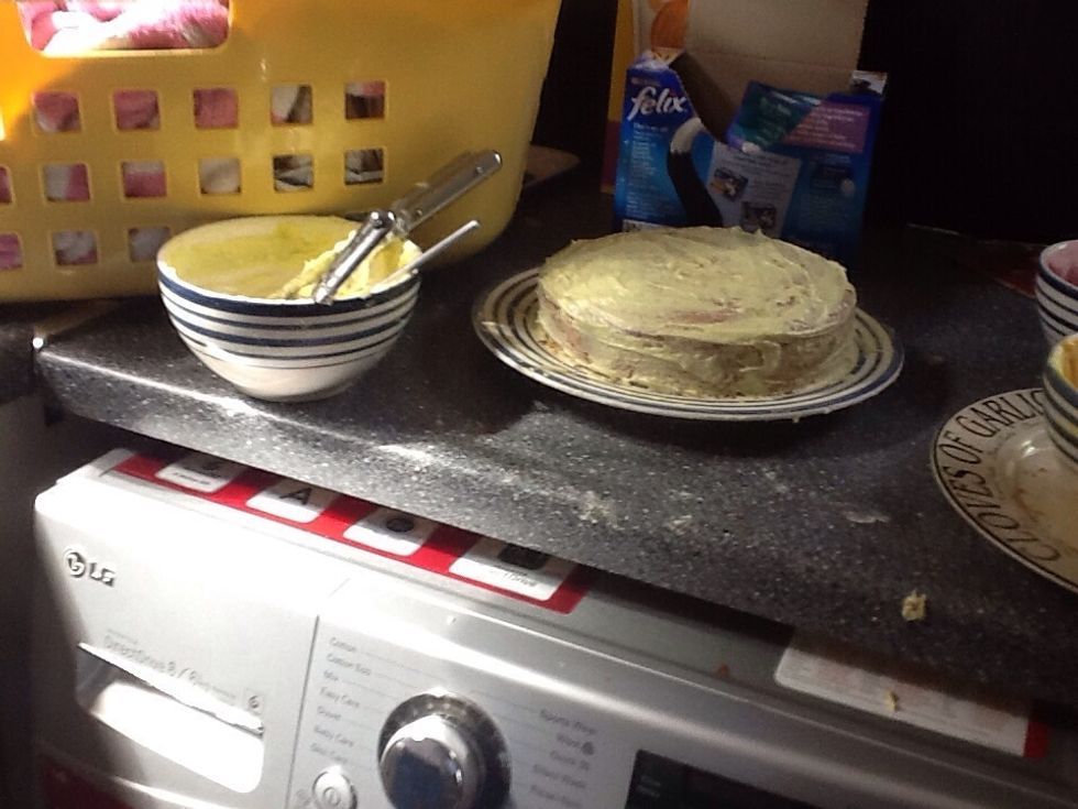 Your cake should now look like this
