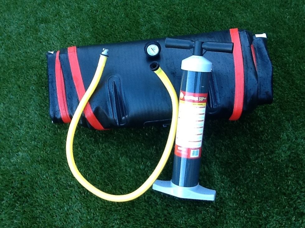 Your inventory: (1) inflatable SUP; (2) pump; (3) hose & washer; (4) pressure gauge.