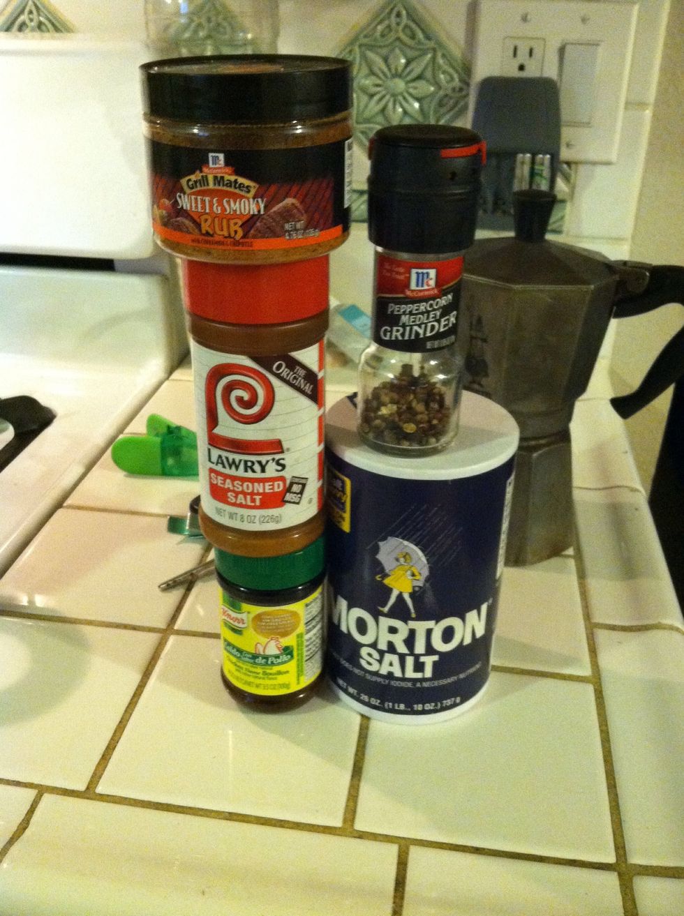 Your seasonings   1.tablespoon of salt  2.tablespoon of season salt  3.tablespoon of bbq smoke seasoning 4. Half tablespoon of chicken powder 5.crushed black pepper just enough.