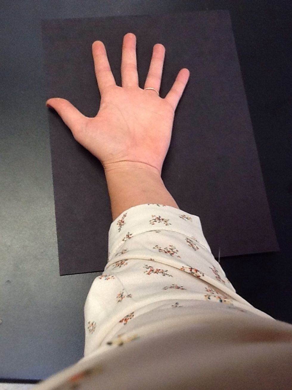 Your tree will look like a hand. Think of your fingers as branches!